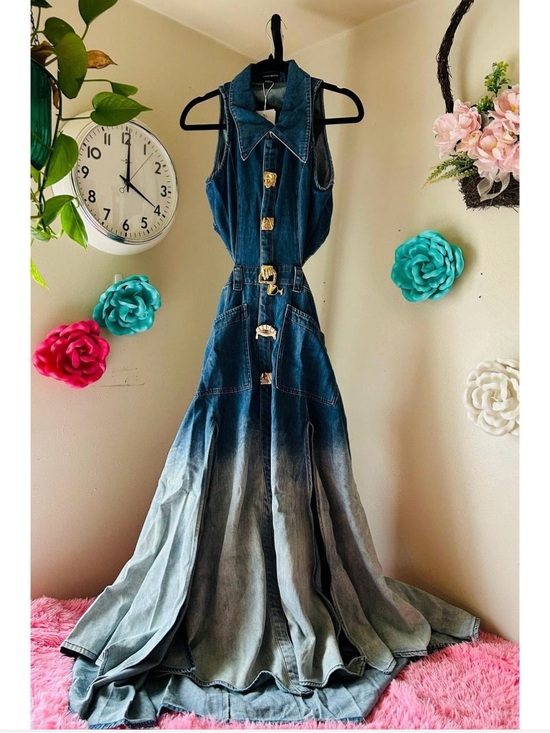 Urban Revivo Dresses & Skirts - Sleeveless Denim Maxi Dress with Gradient Hem - Blue